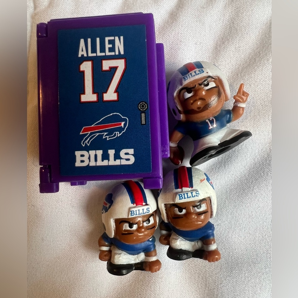 NFL Football Buffalo Bills Allen Teenymate Lockers & 2 unnamed Teenymates
